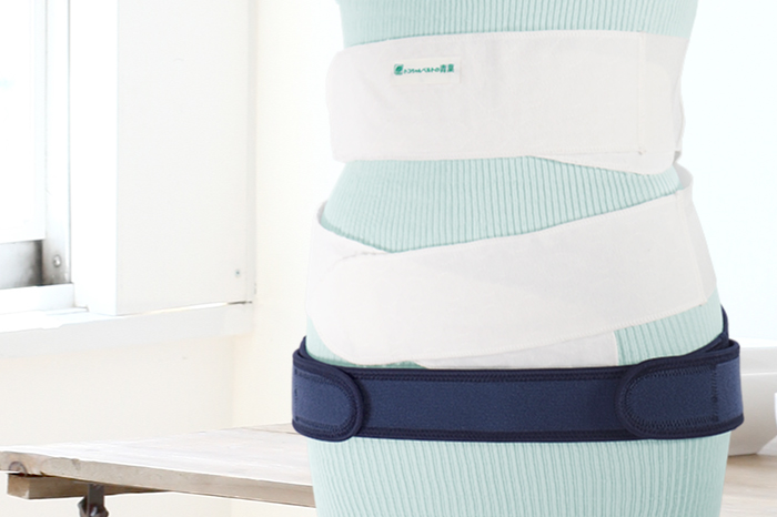 お腹周りはふんわり